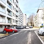 Апартаменти Smaranda Park