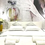 Апартаменти Smaranda Park